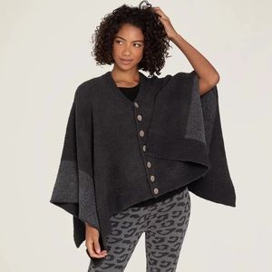 BAREFOOT DREAMS Cozychic Coastline PONCHO ONE SIZE Grey Carbon Graphite